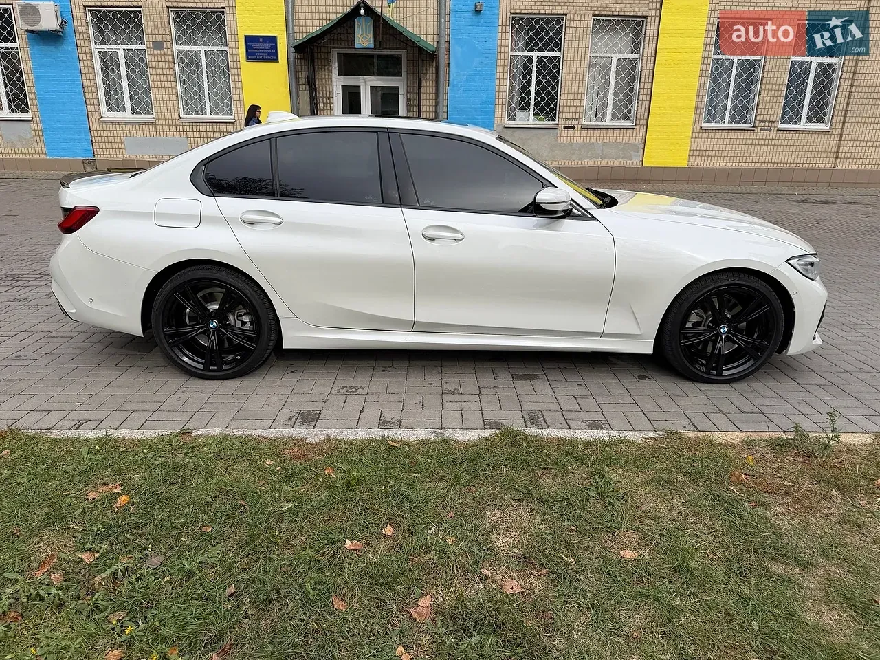 BMW 3 Series 2021 photo 5