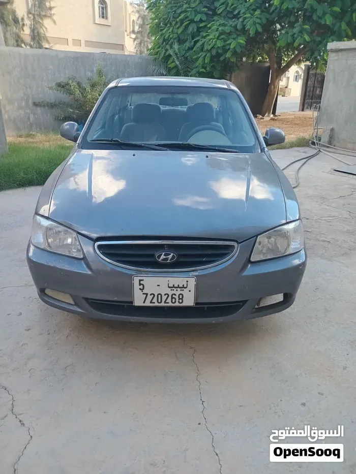Hyundai Verna 2011 photo 5