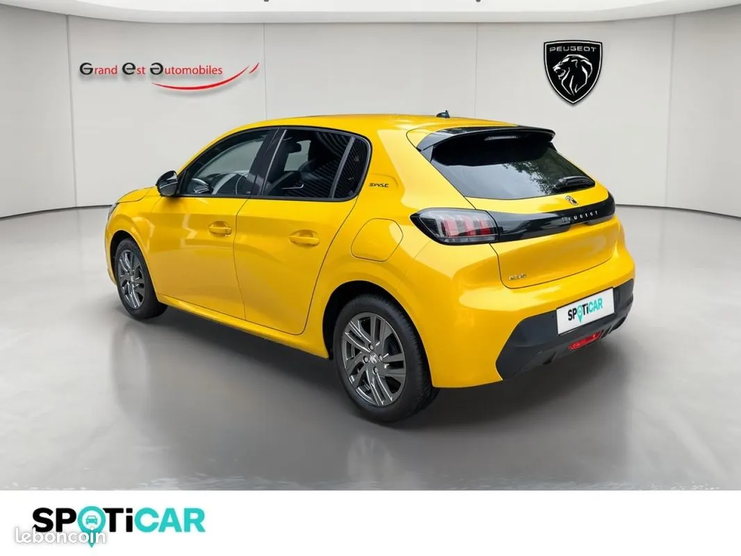 Peugeot 208 2022 photo 3