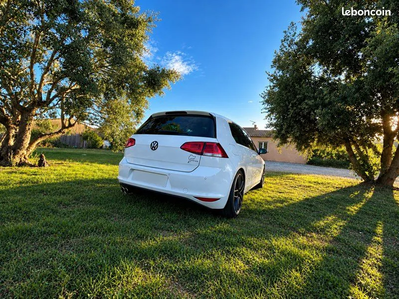 Volkswagen Golf 2014 photo 2