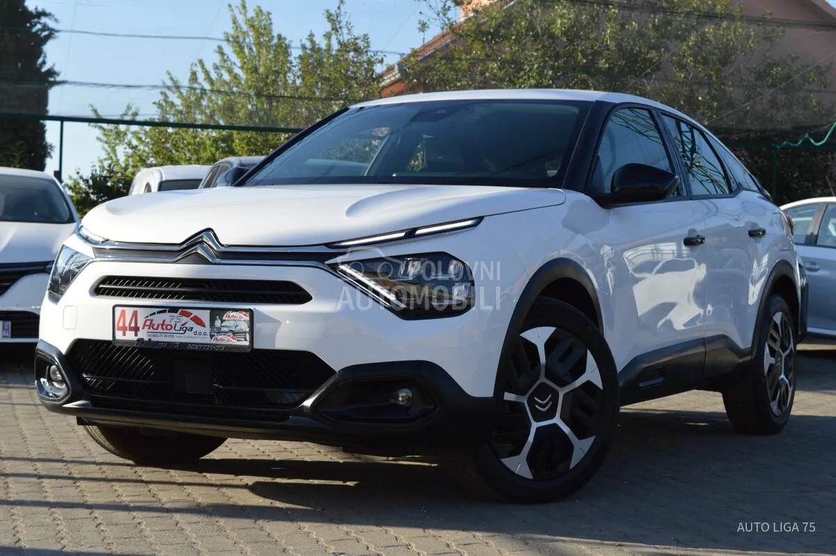 Citroen C4 2021 photo 2
