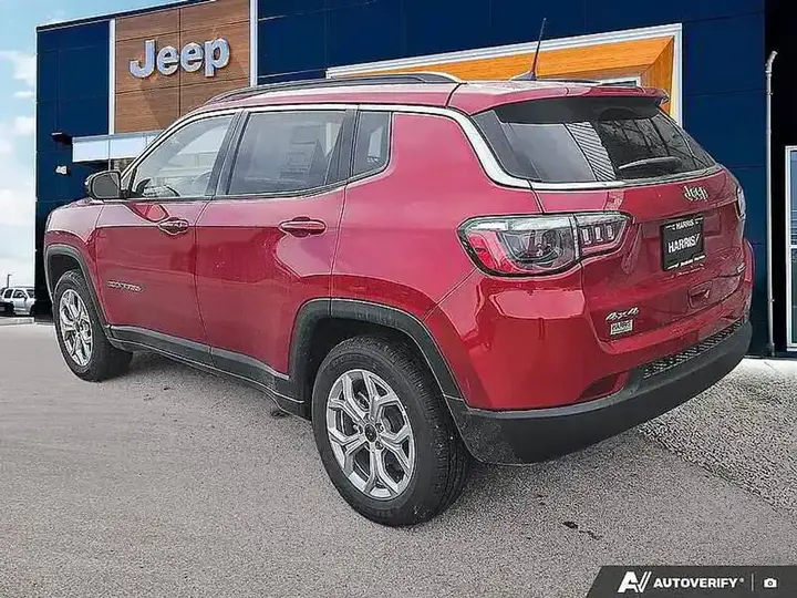 Jeep Compass 2026 photo 4