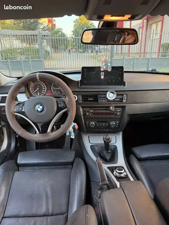BMW Série 3 2008 photo 2
