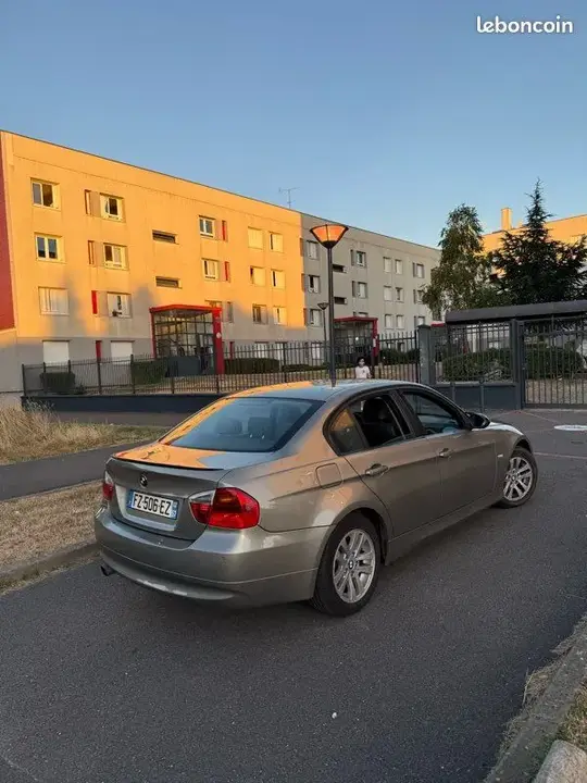 BMW Série 3 2008 photo 3