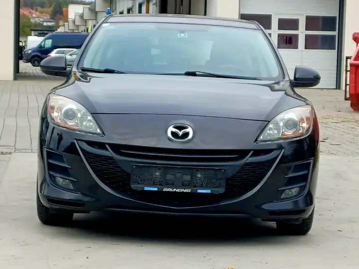 Mazda Mazda3 2010 photo 2
