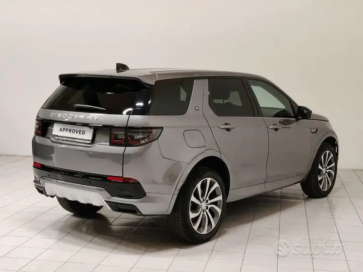 Land Rover Discovery Sport 2024 photo 2