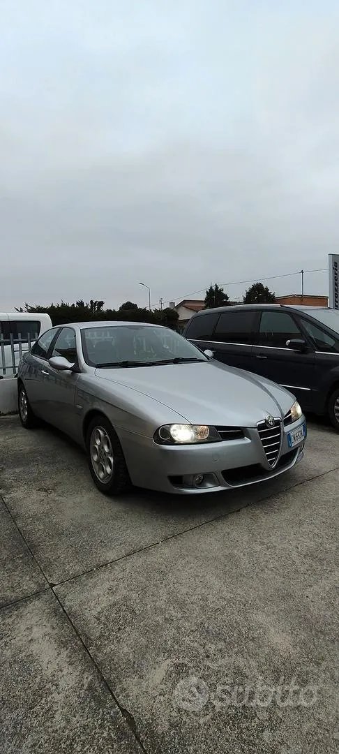 Alfa Romeo 156 2004 photo 2