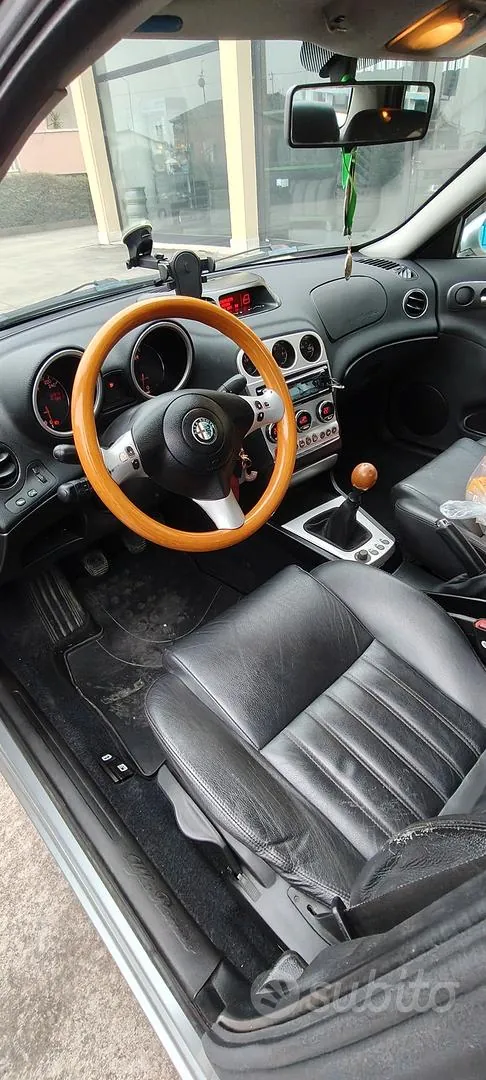 Alfa Romeo 156 2004 photo 3