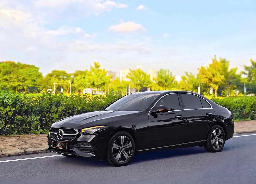Mercedes-Benz C-Class 2022 photo 4