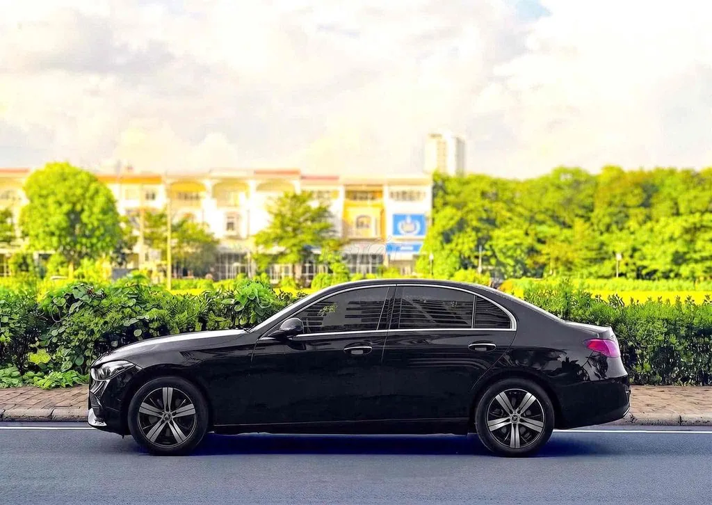 Mercedes-Benz C-Class 2022 photo 5
