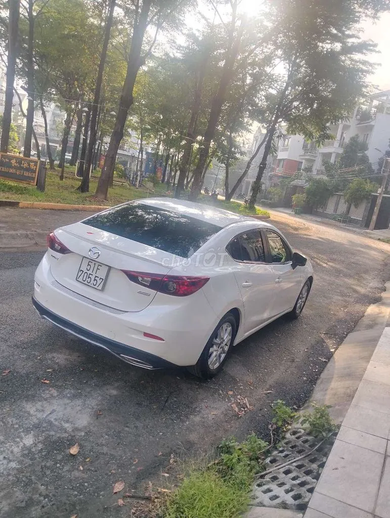 Mazda 3 2016 photo 4