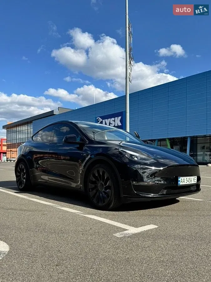 Tesla Model Y