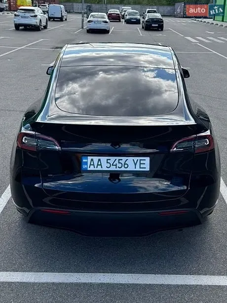 Tesla Model Y 2022 photo 5