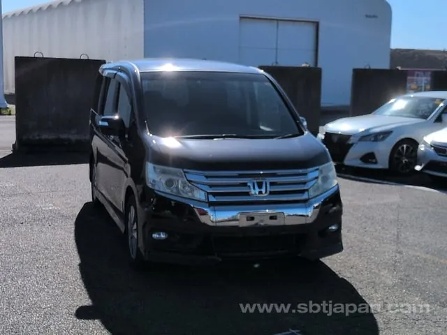 Honda Stepwagen Spada Z