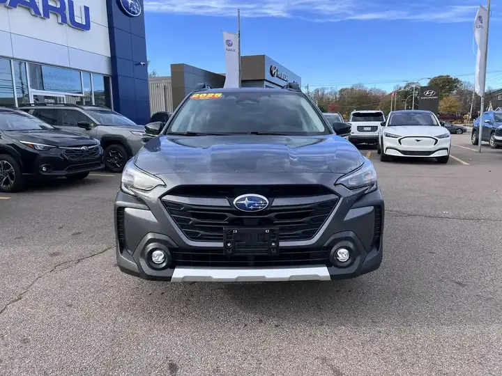 Subaru Outback 2025 photo 2