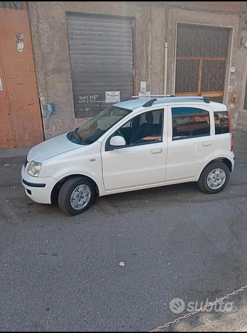 Fiat Panda 2010 photo 2