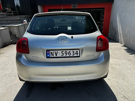 Toyota Auris 2008 photo 4