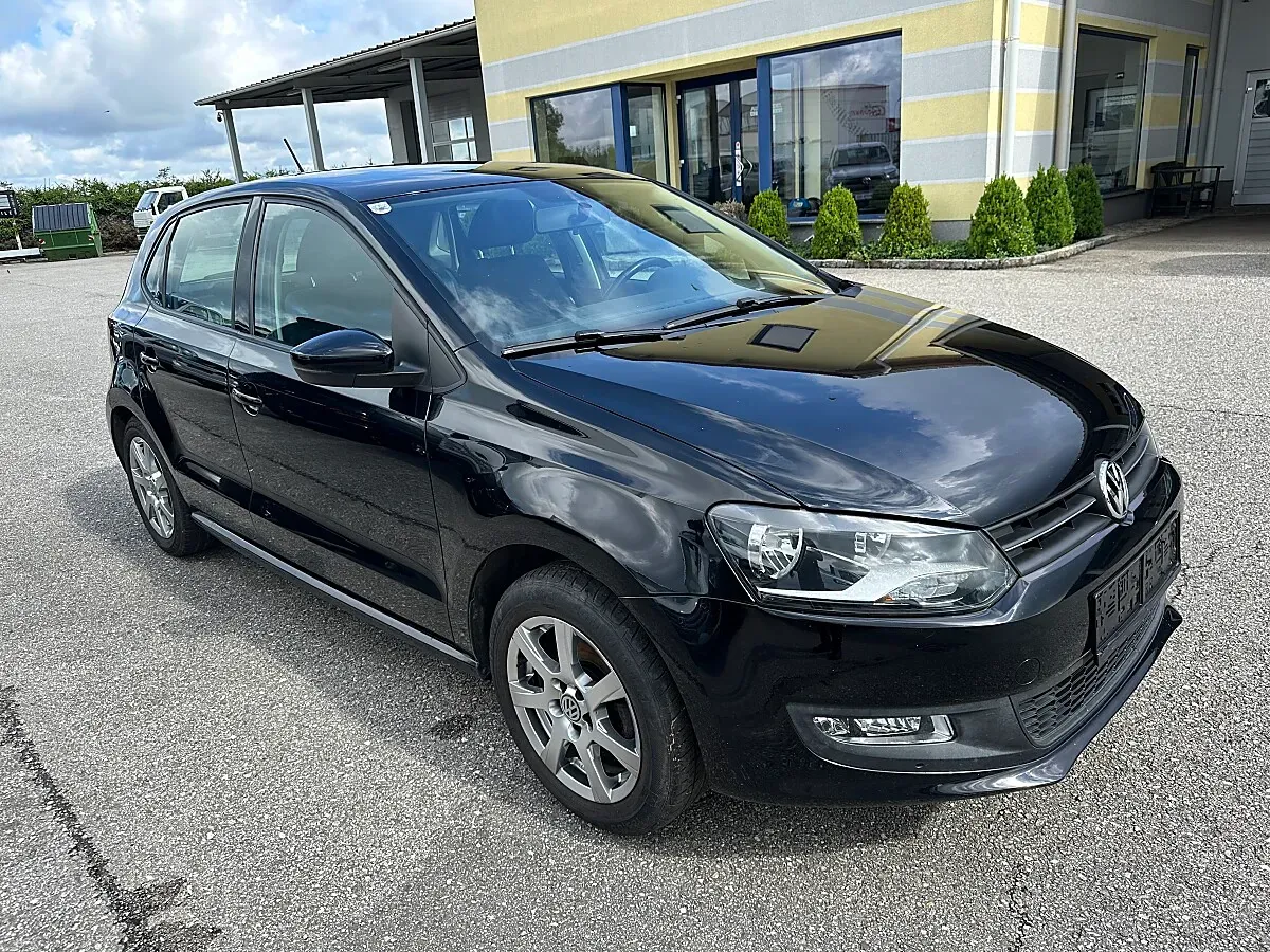 Volkswagen Polo 2011 photo 2