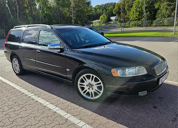 Volvo V70 2006 photo 2