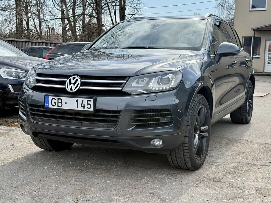 Volkswagen Touareg 2013 photo 2