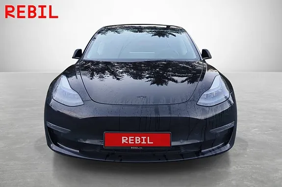 Tesla Model 3 2021 photo 2