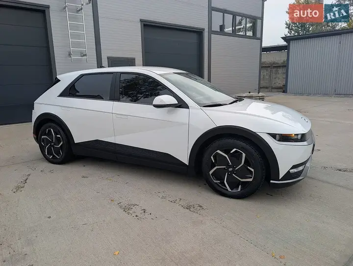 Hyundai Ioniq 5 2023 photo 4