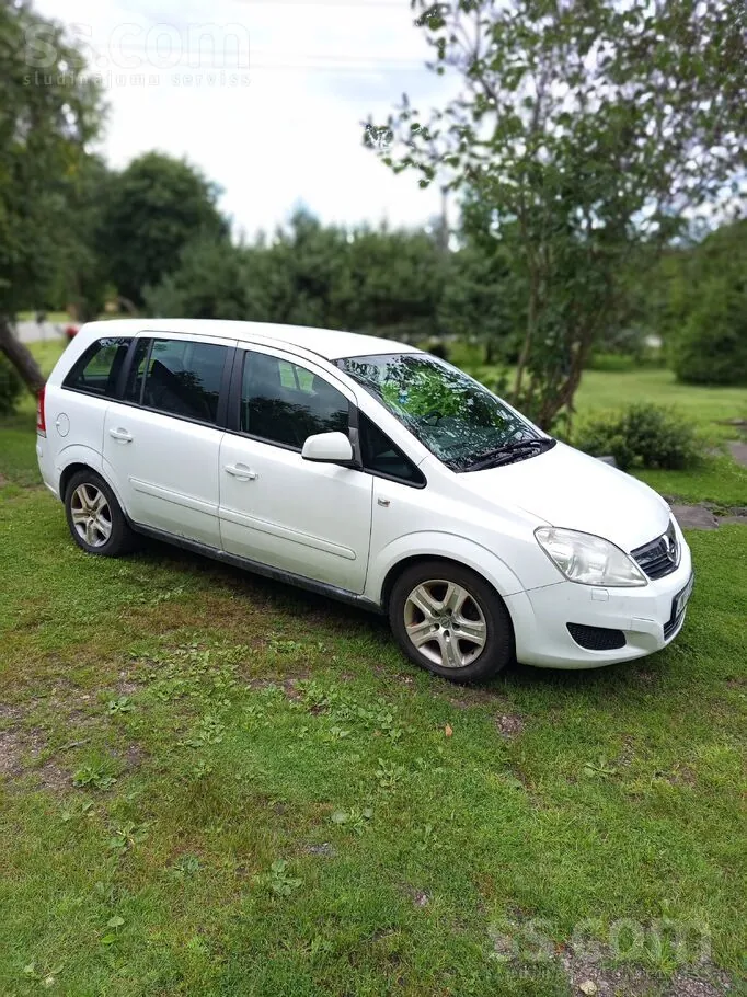 Opel Zafira 2009 photo 2