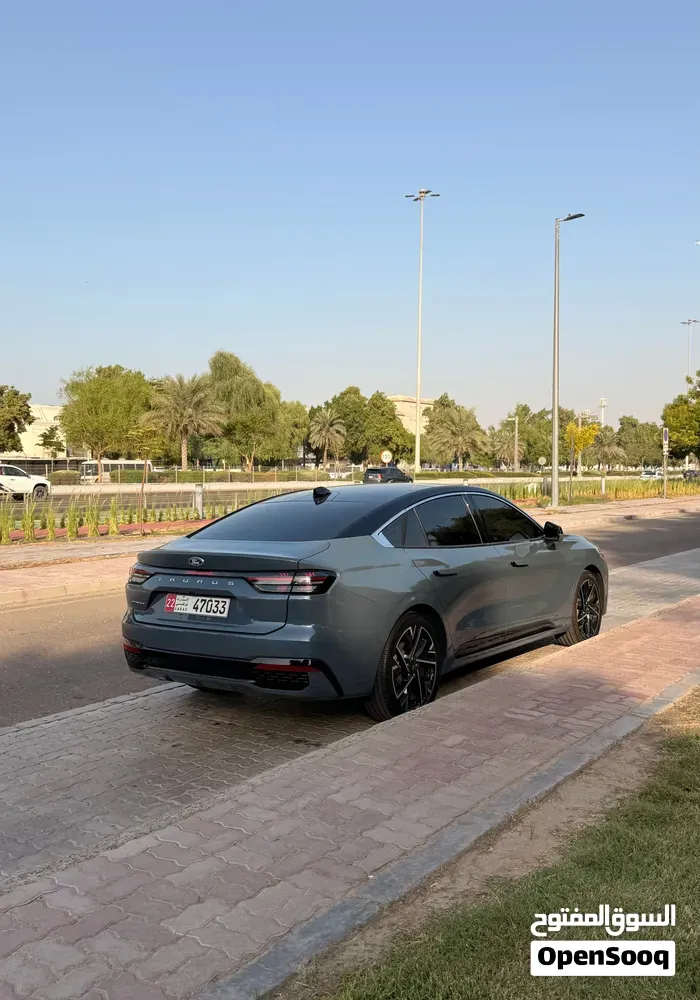 Ford Taurus 2026 photo 4