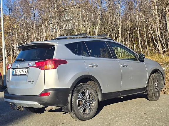 Toyota Rav4 2015 photo 4