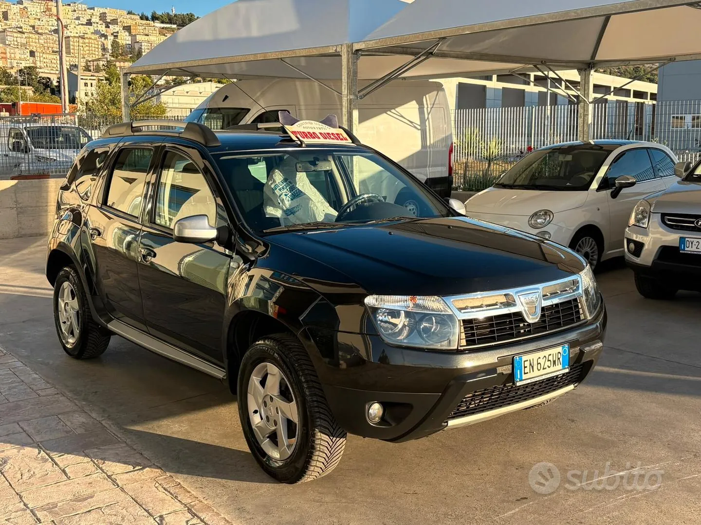 Dacia Duster 2012 photo 2