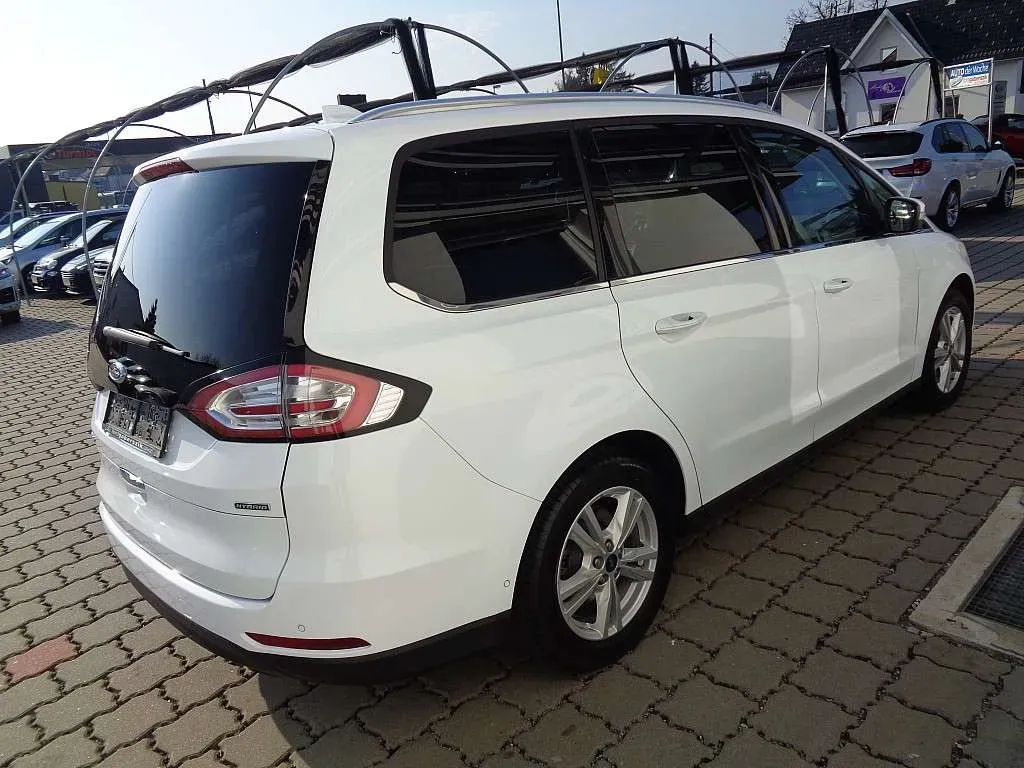 Ford Galaxy 2022 photo 3