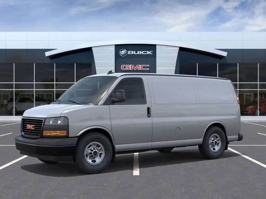 GMC Savana 2025 photo 3