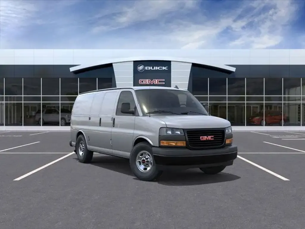 GMC Savana 2025 photo 2