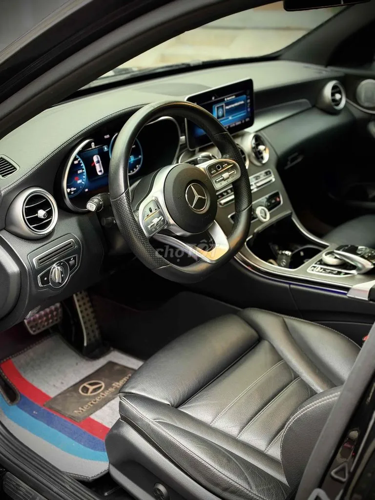 Mercedes-Benz C-Class 2020 photo 2