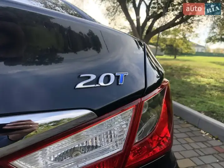 Hyundai Sonata 2012 photo 4