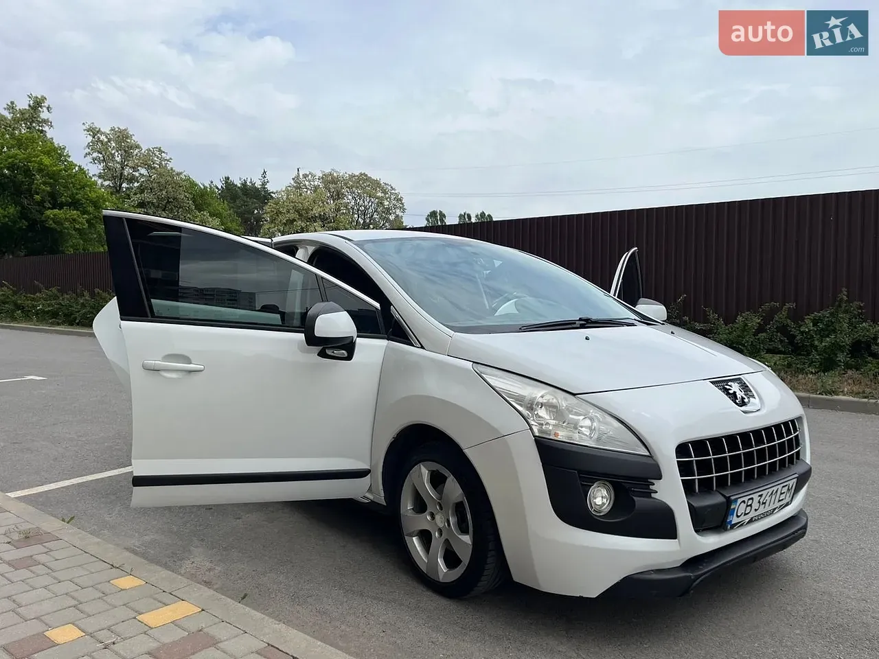 Peugeot 3008 2011 photo 3