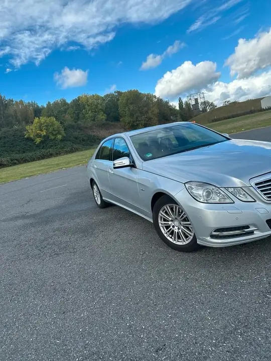 Mercedes-Benz E300