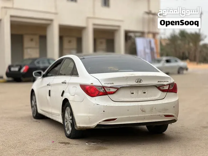 Hyundai Sonata 2012 photo 2