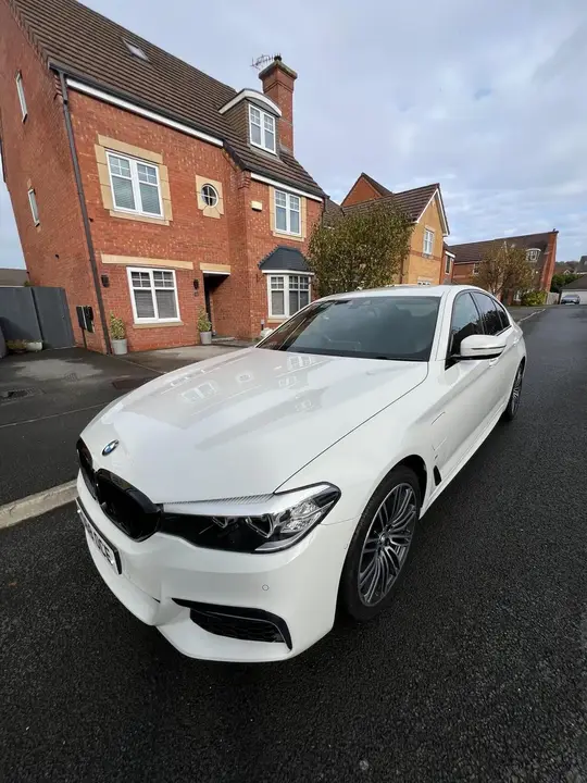 BMW 5 Series 2018 photo 3