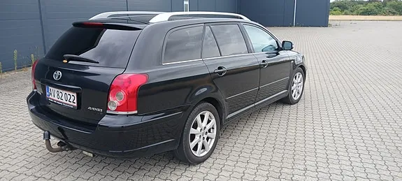 Toyota Avensis 2006 photo 4