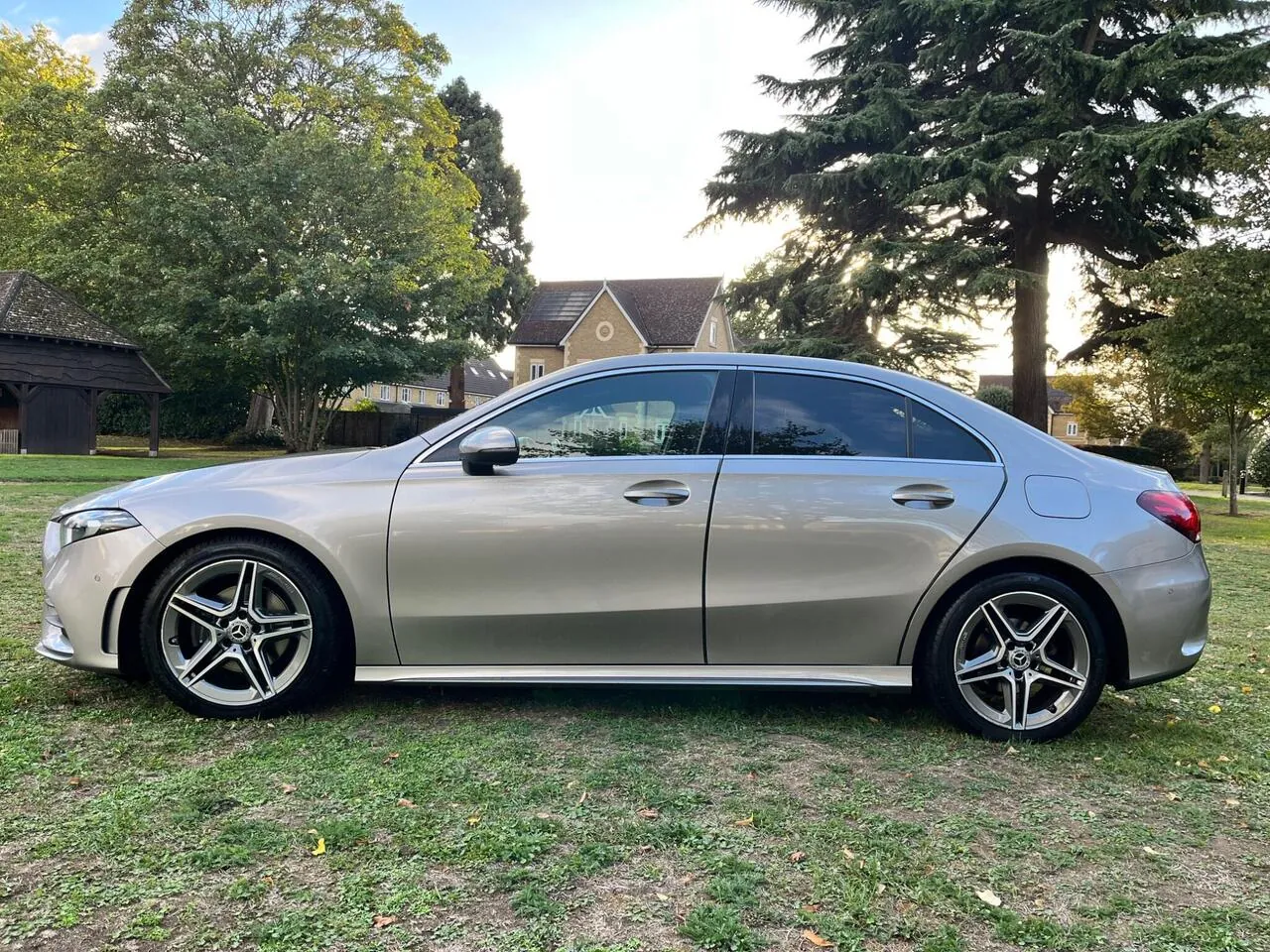 Mercedes-Benz A-Class 2019 photo 3