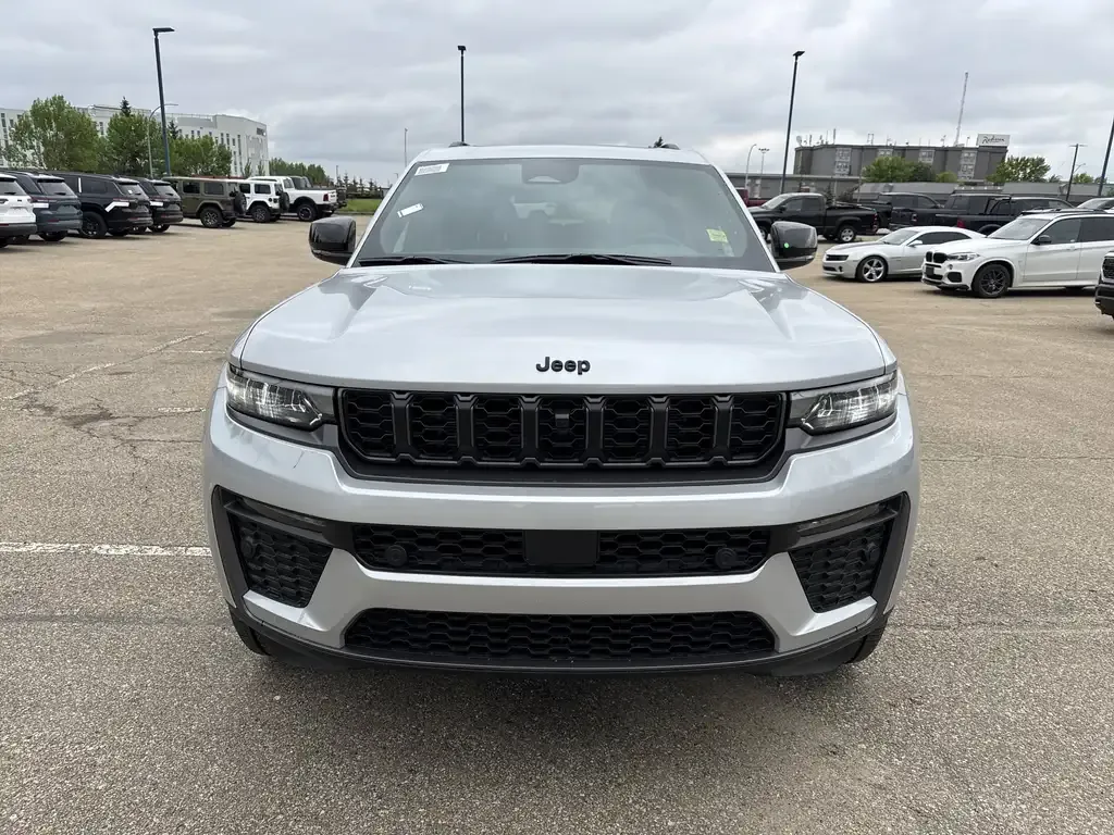 Jeep Grand Cherokee L 2026 photo 2