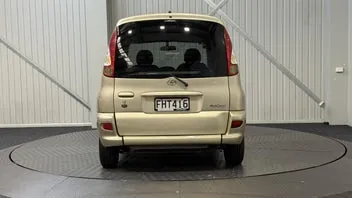 Toyota Funcargo 2002 photo 5