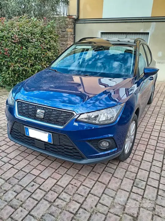 Seat Arona 2019 photo 2