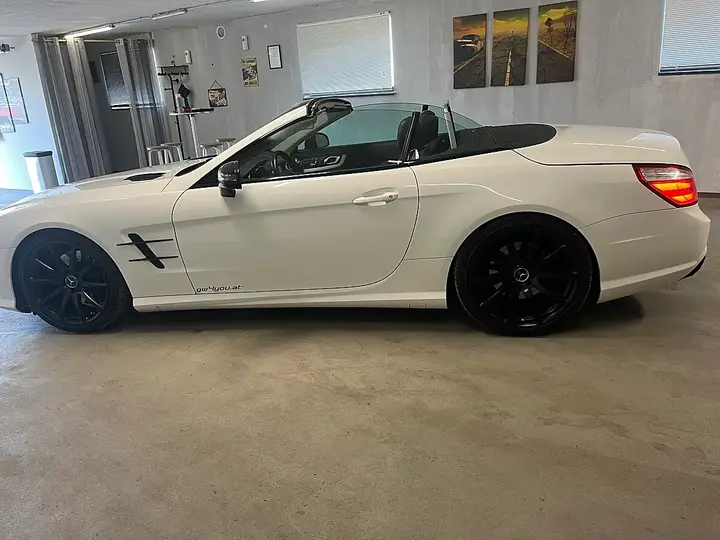 Mercedes-Benz Sl-Class 2012 photo 2