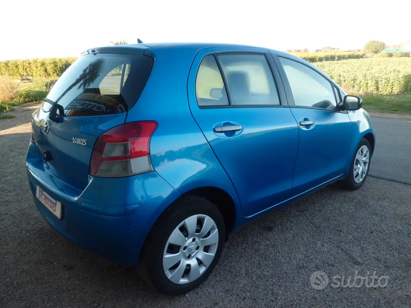 Toyota Yaris 2011 photo 4