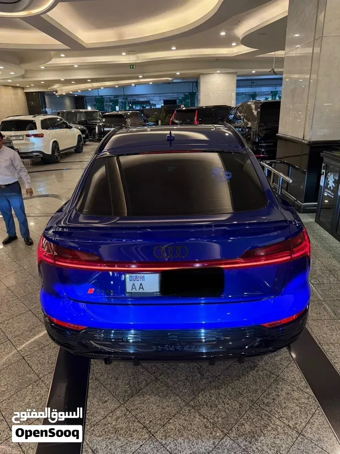 Audi Q8 E-Tron 2024 photo 4
