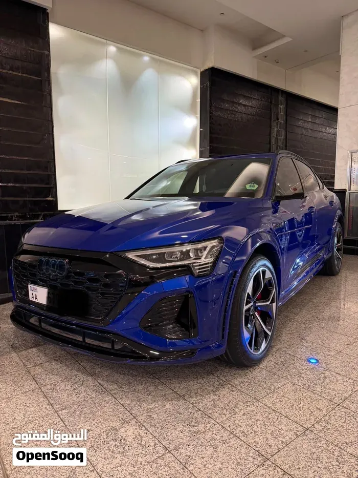 Audi Q8 E-Tron 2024 photo 2