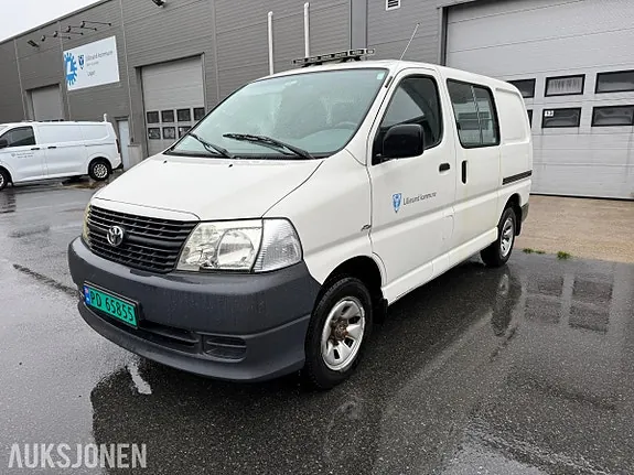 Toyota Hiace 2006 photo 2