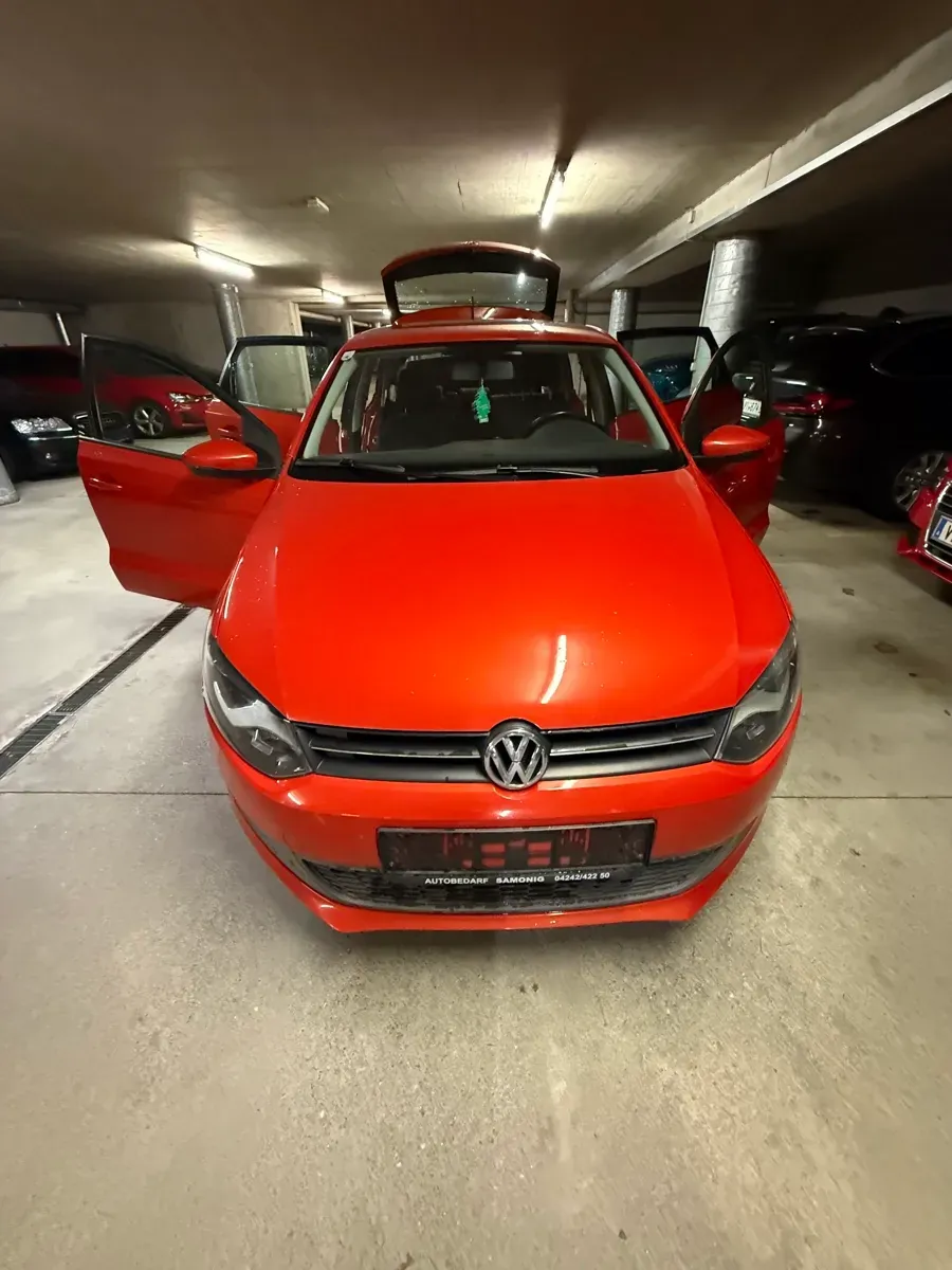 Volkswagen Polo 2010 photo 3